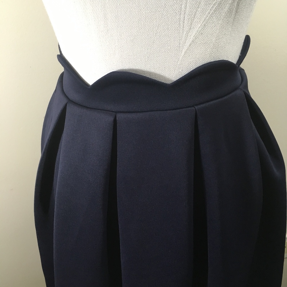 NWT Alya Women's Skirt